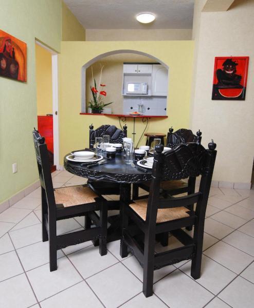 Hotel&Suites Galeria Morelia Pokoj fotografie