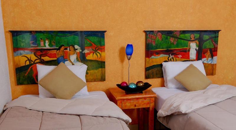 Hotel&Suites Galeria Morelia Pokoj fotografie